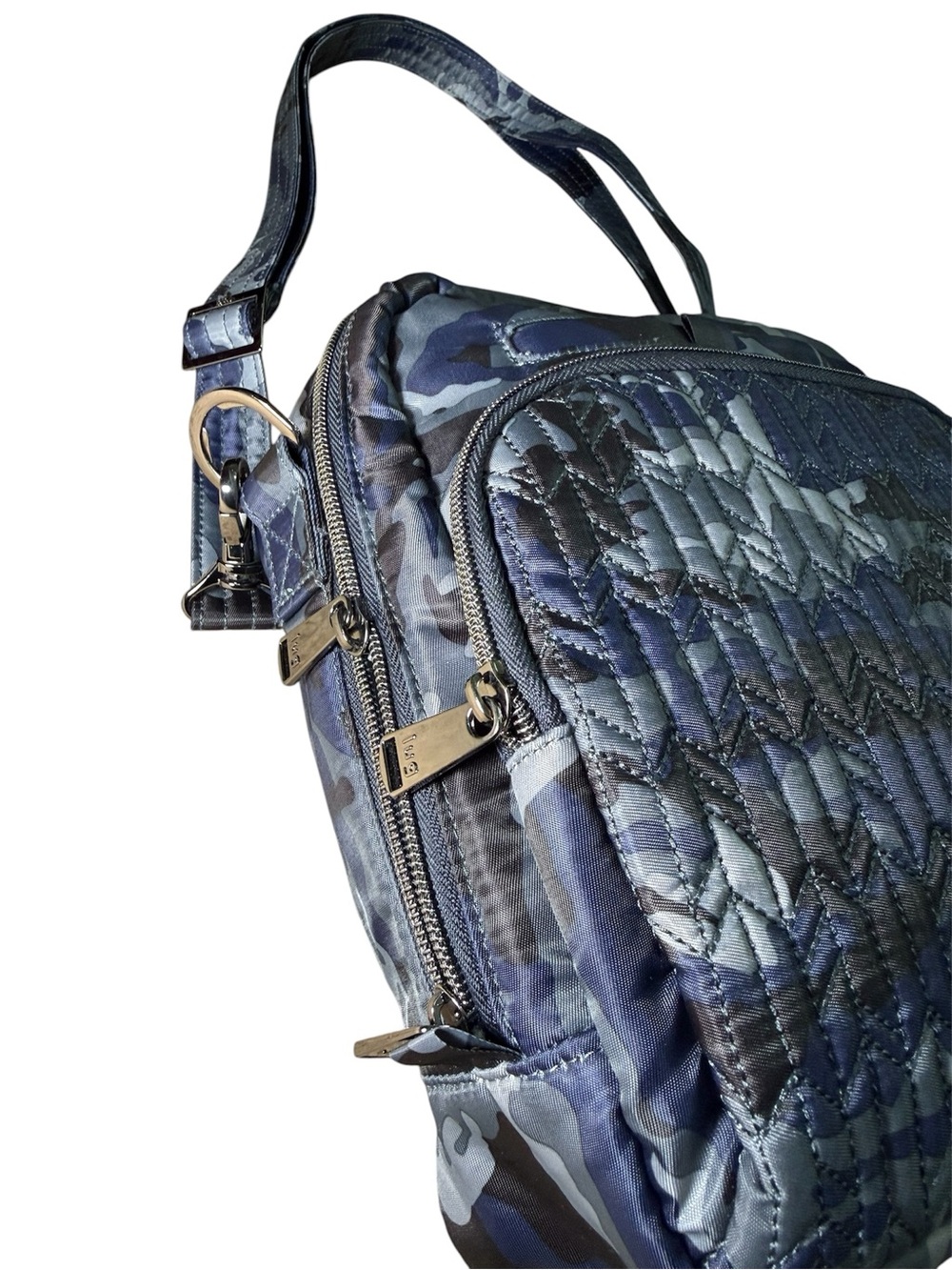 Lug Ranger Crossbody Bag Quilted Navy Camo Travel Purse - Picture 4 of 9